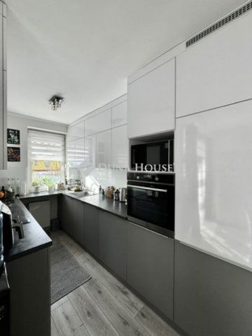 Eladó téglalakás, Pécsett 89.9 M Ft, 3 szobás