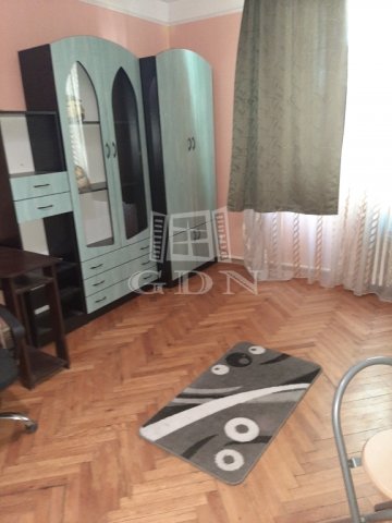 Eladó téglalakás, Kaposváron 32 M Ft, 1+1 szobás
