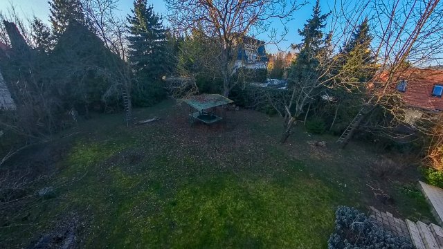 Eladó telek, Budapesten, II. kerületben 240 M Ft