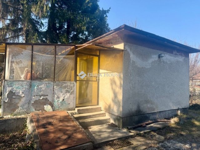 Eladó családi ház, Törökbálinton 39.9 M Ft, 1 szobás