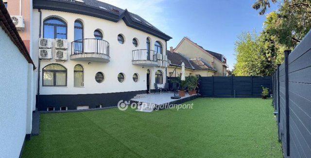 Eladó családi ház, Budapesten, XIV. kerületben 345 M Ft