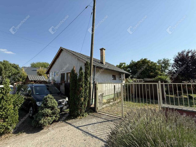 Eladó családi ház, Monoron 49.9 M Ft, 5 szobás