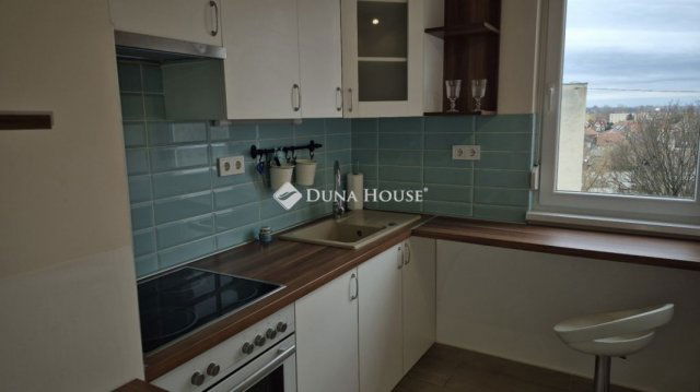 Eladó téglalakás, Budapesten, IV. kerületben 64.9 M Ft, 2 szobás