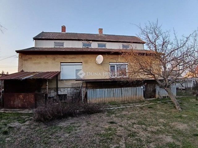 Eladó családi ház, Kisbéren, Beyr utcában 39 M Ft, 3 szobás