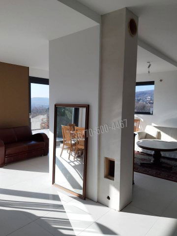 Eladó családi ház, Nagykovácsiban 328.5 M Ft, 7+1 szobás