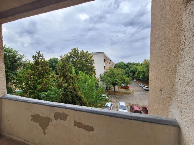Eladó téglalakás, Szegeden, Bécsi körúton 53 M Ft, 2 szobás