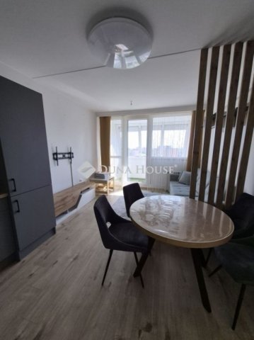 Eladó panellakás, Pécsett 55 M Ft, 3+1 szobás