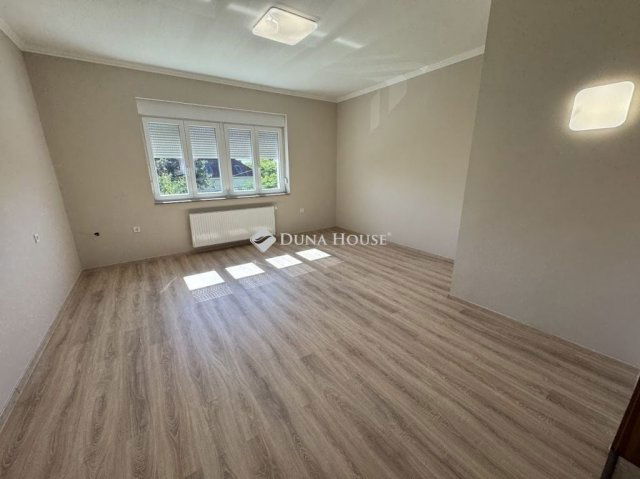 Eladó családi ház, Budapesten, XXI. kerületben 93.9 M Ft