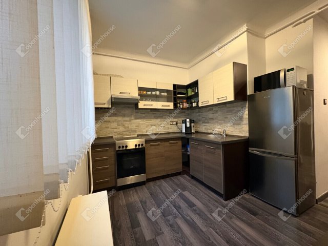 Eladó téglalakás, Debrecenben 58 M Ft, 2 szobás