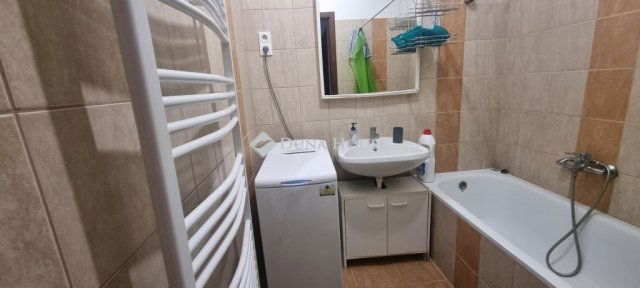Kiadó téglalakás, albérlet, Debrecenben 250 E Ft / hó, 3 szobás