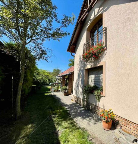 Eladó családi ház, Gödöllőn 229 M Ft, 4 szobás