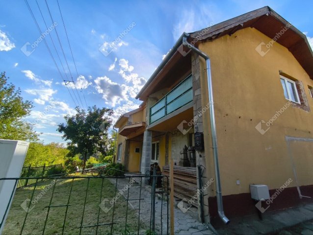 Eladó családi ház, Cserszegtomajon 99.9 M Ft, 13 szobás