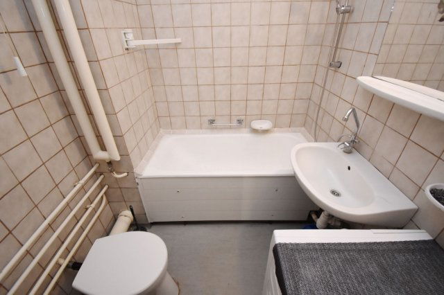 Eladó panellakás, Debrecenben 47.9 M Ft, 2 szobás