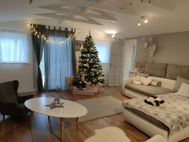 Eladó családi ház, Törökbálinton 123 M Ft, 4 szobás