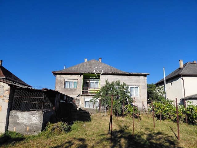 Eladó családi ház, Ózdon 6.9 M Ft, 3 szobás