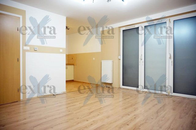 Eladó téglalakás, Szegeden 57 M Ft, 2 szobás