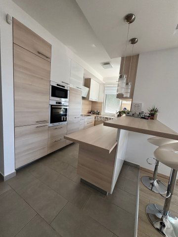 Eladó téglalakás, Budapesten, XI. kerületben 260 M Ft, 4 szobás