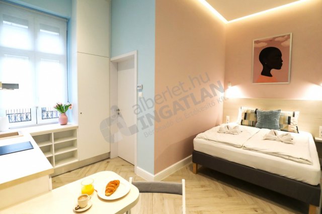 Kiadó téglalakás, albérlet, VI. kerületben, Ó utcában