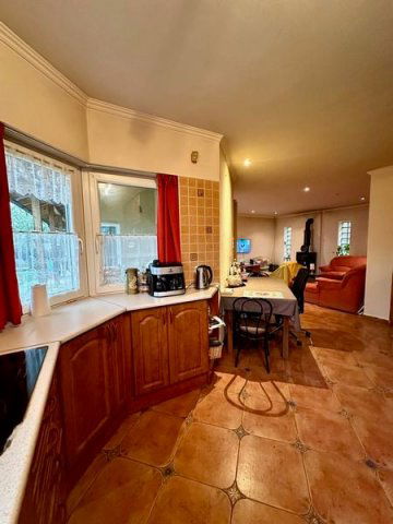 Eladó családi ház, Diósdon 159.99 M Ft, 4 szobás