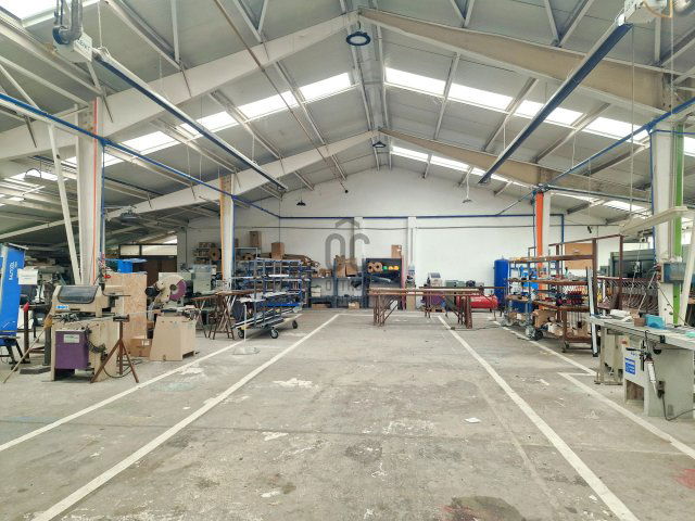 Eladó ipari ingatlan, Budapesten, IX. kerületben 450 M Ft