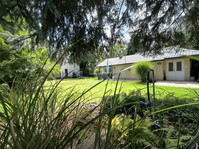 Eladó nyaraló, Szigetmonostorban 44.9 M Ft, 2 szobás