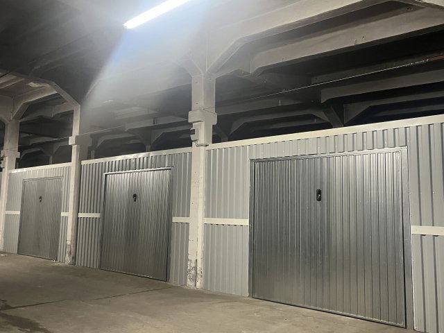 Kiadó ipari ingatlan, Győrött 180 E Ft / hó