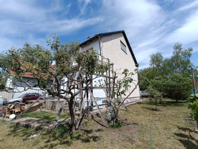 Eladó családi ház, Érden 109 M Ft, 5 szobás