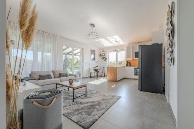 Eladó családi ház, Érden 184.9 M Ft, 4 szobás