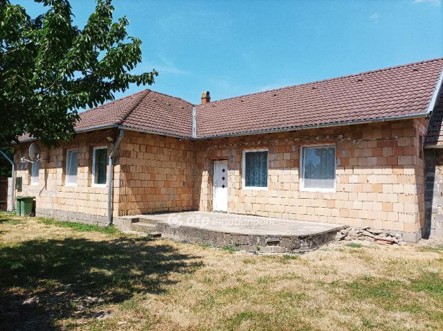 Eladó családi ház, Zalameggyesen 32 M Ft, 3 szobás