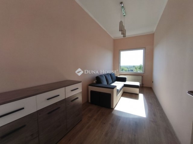 Eladó családi ház, Szentendrén 153 M Ft, 5 szobás