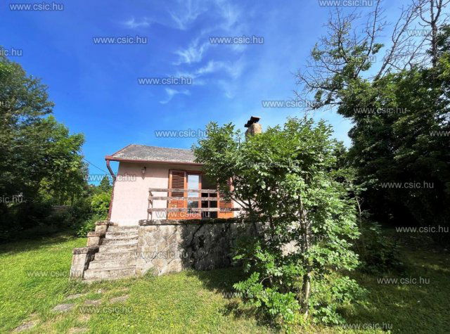 Eladó családi ház, Leányfaluban 51.5 M Ft, 3 szobás
