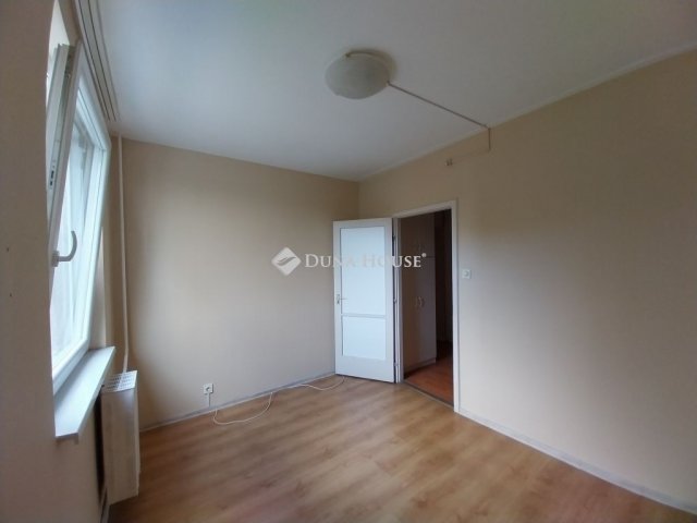 Eladó panellakás, Budapesten, XVII. kerületben 64 M Ft, 3 szobás