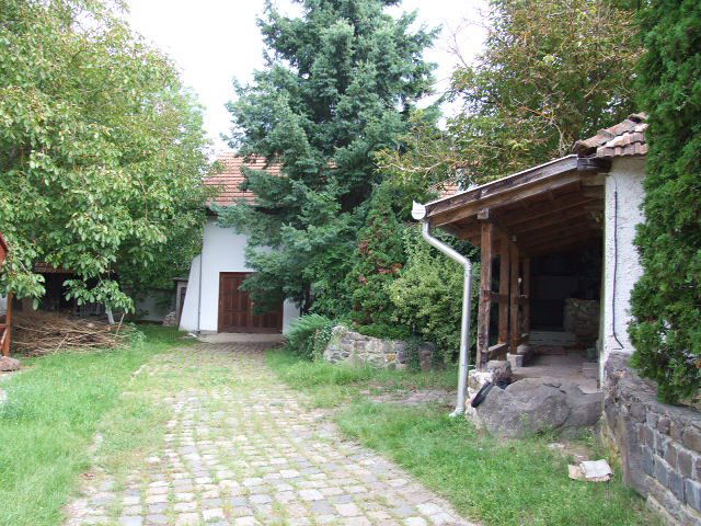 Eladó családi ház, Komlóskán 37.9 M Ft, 3 szobás