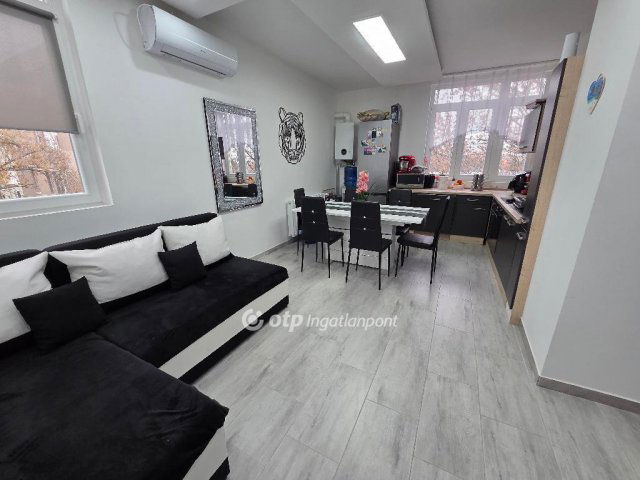 Eladó téglalakás, Miskolcon 45 M Ft, 2+1 szobás