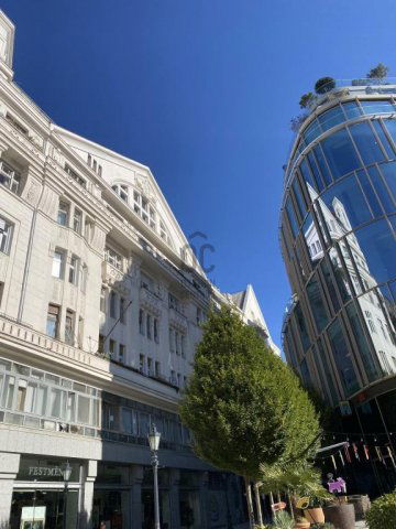 Eladó téglalakás, Budapesten, V. kerületben 399 M Ft, 6 szobás