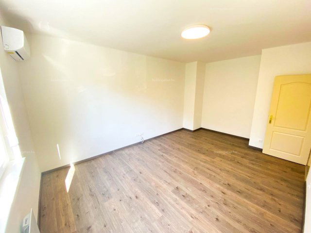 Eladó téglalakás, Kaposváron, Arany János közben 36.8 M Ft