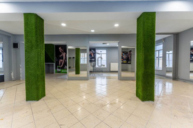 Eladó ipari ingatlan, Várpalotán 89.9 M Ft / költözzbe.hu