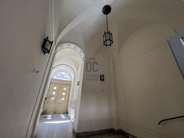 Eladó téglalakás, Budapesten, VI. kerületben 99.9 M Ft, 2 szobás