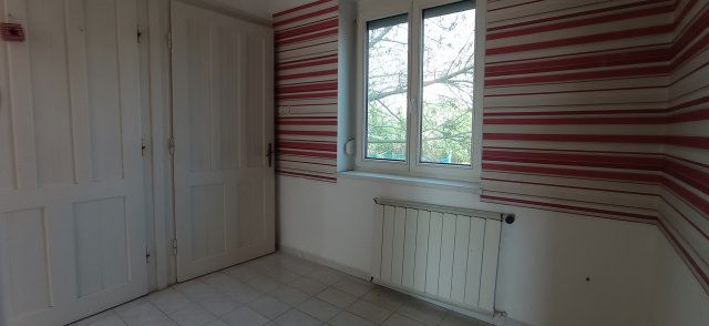 Eladó családi ház, Veszprémben 99 M Ft, 3 szobás