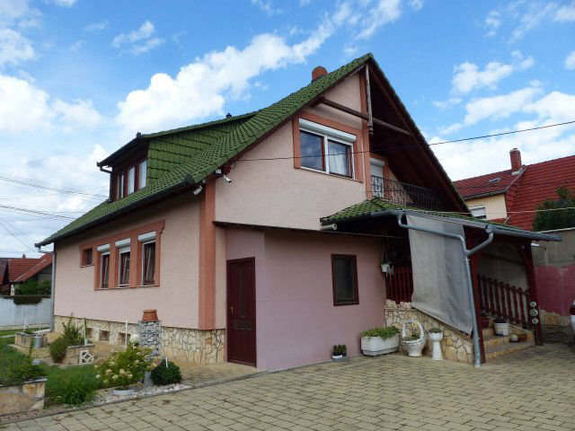 Eladó családi ház, Kozármislenyen 128.5 M Ft, 6 szobás