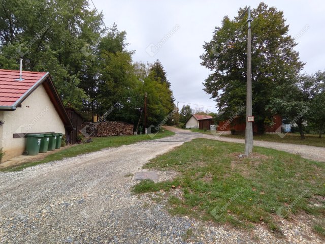 Eladó téglalakás, Őriszentpéteren 15 M Ft, 1 szobás