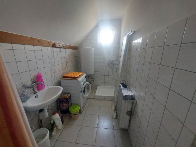 Eladó családi ház, Szalaszenden 30 M Ft, 3 szobás