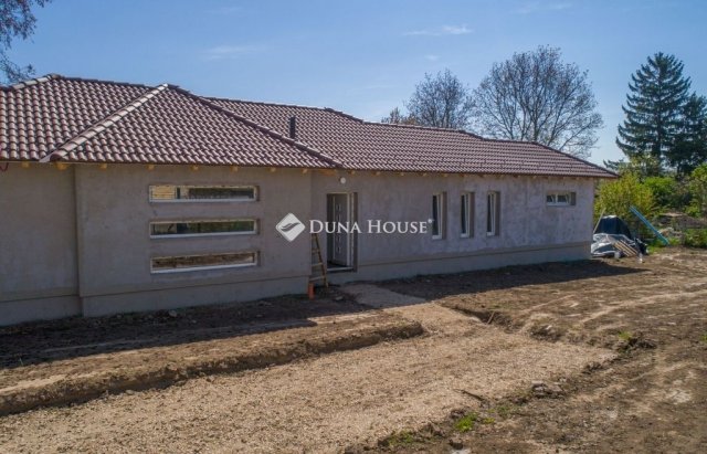 Eladó családi ház, Somon 79.9 M Ft, 3 szobás