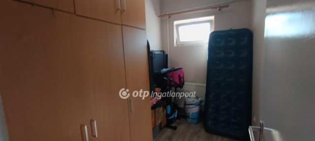 Eladó családi ház, Dömsödön 49.4 M Ft, 1+3 szobás