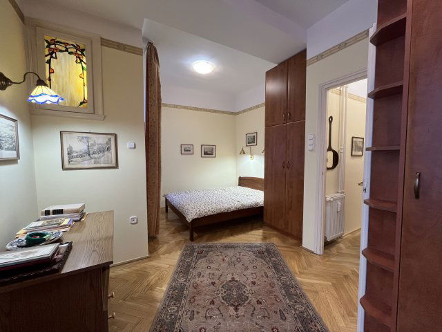 Kiadó téglalakás, albérlet, V. kerületben, Molnár utcában