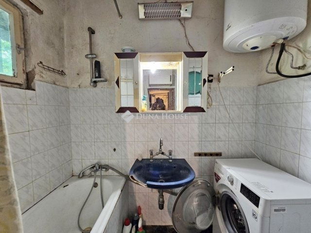 Eladó családi ház, Budapesten, XX. kerületben 39.99 M Ft