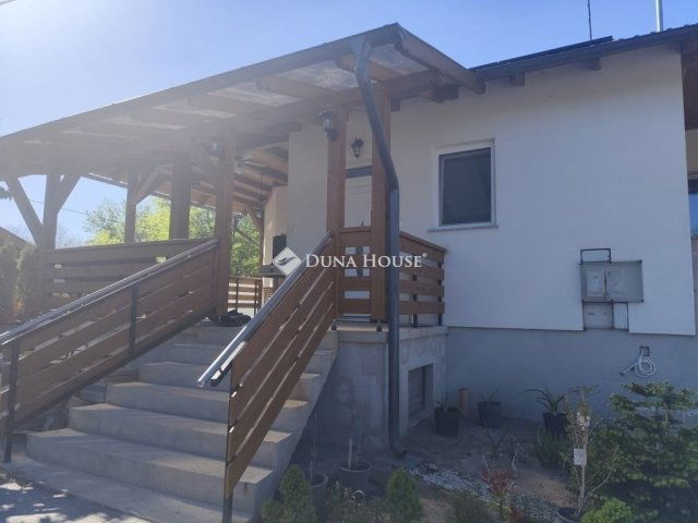 Eladó téglalakás, Ócsán 104.9 M Ft, 3 szobás