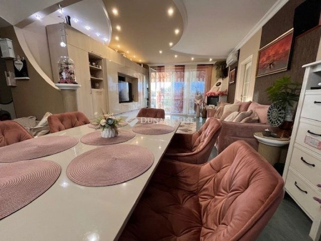 Eladó téglalakás, Kecskeméten 99.5 M Ft, 6 szobás