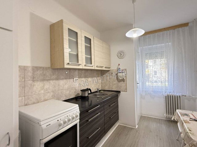 Kiadó téglalakás, albérlet, Oroszlányban, Dózsa György utcában