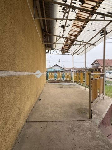 Eladó családi ház, Vecsésen 49.9 M Ft, 2 szobás